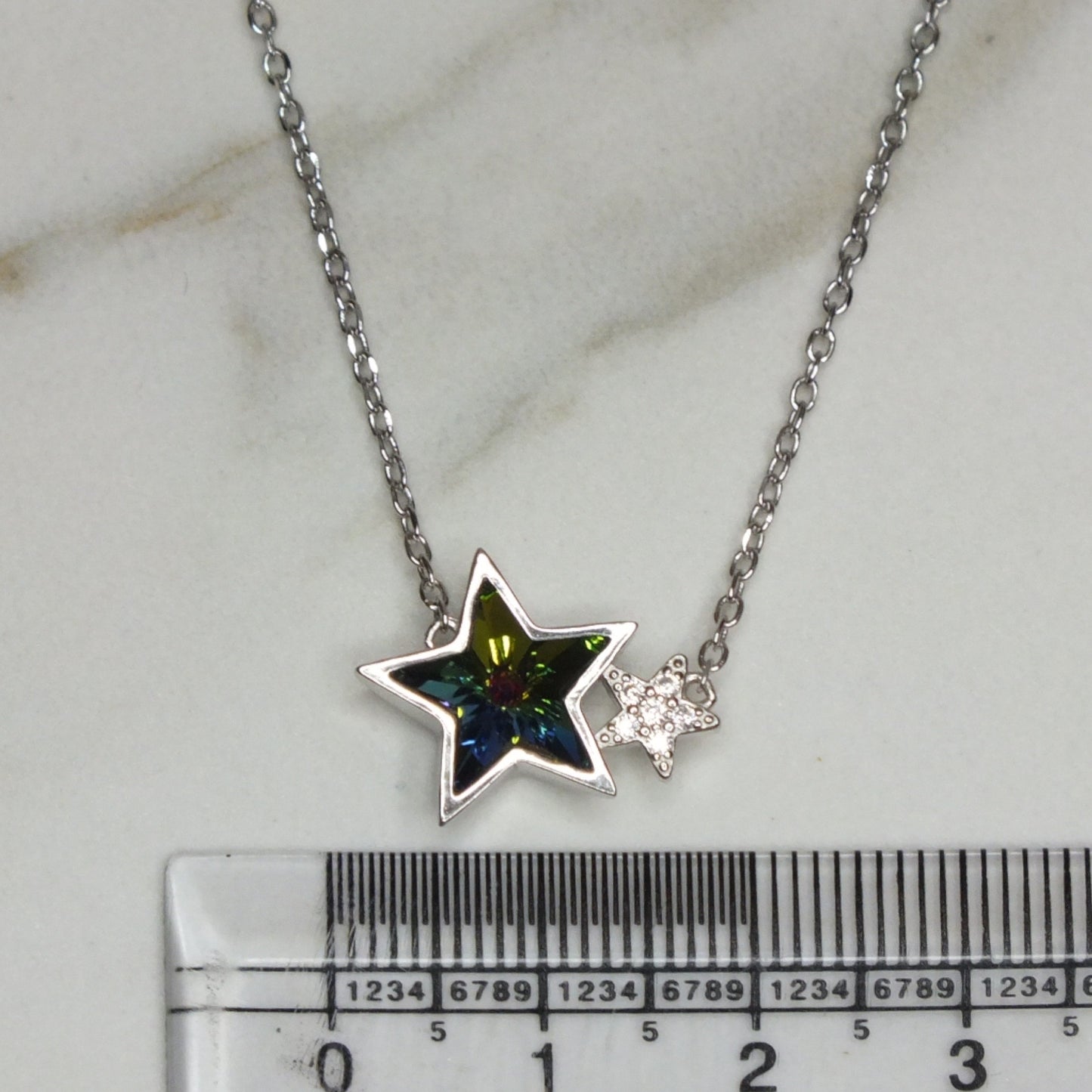 Colored Stone Stars Necklace- سلسال نجوم بحجر ملون