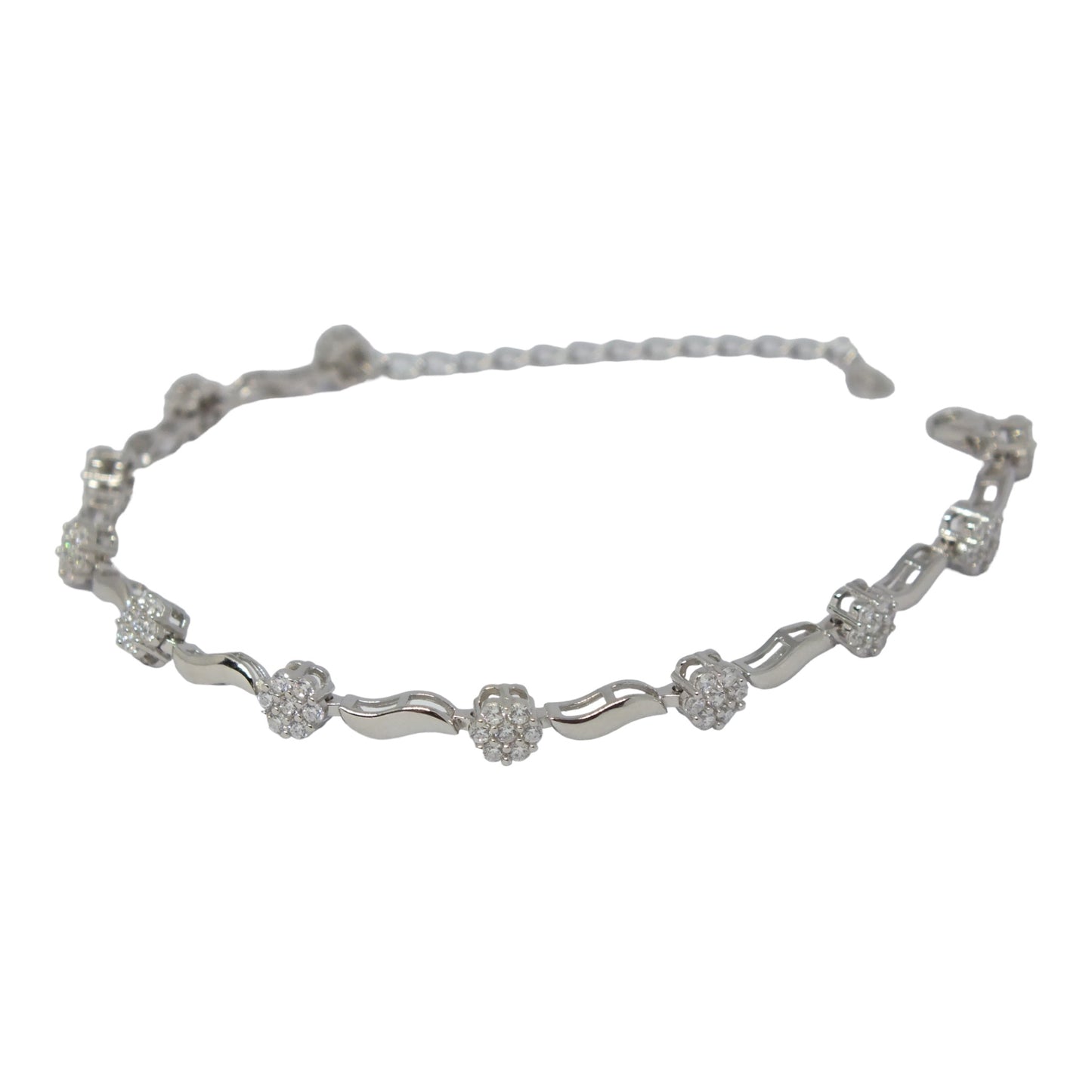 Silver Flowers Bracelet-إسوارة الفُلل من الفضة
