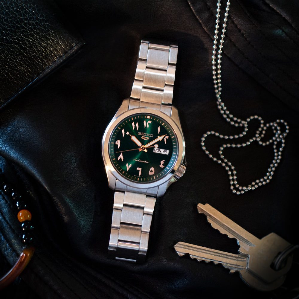 SEIKO  MEN'S 5 SPORT WATCH (SRPH49K1)