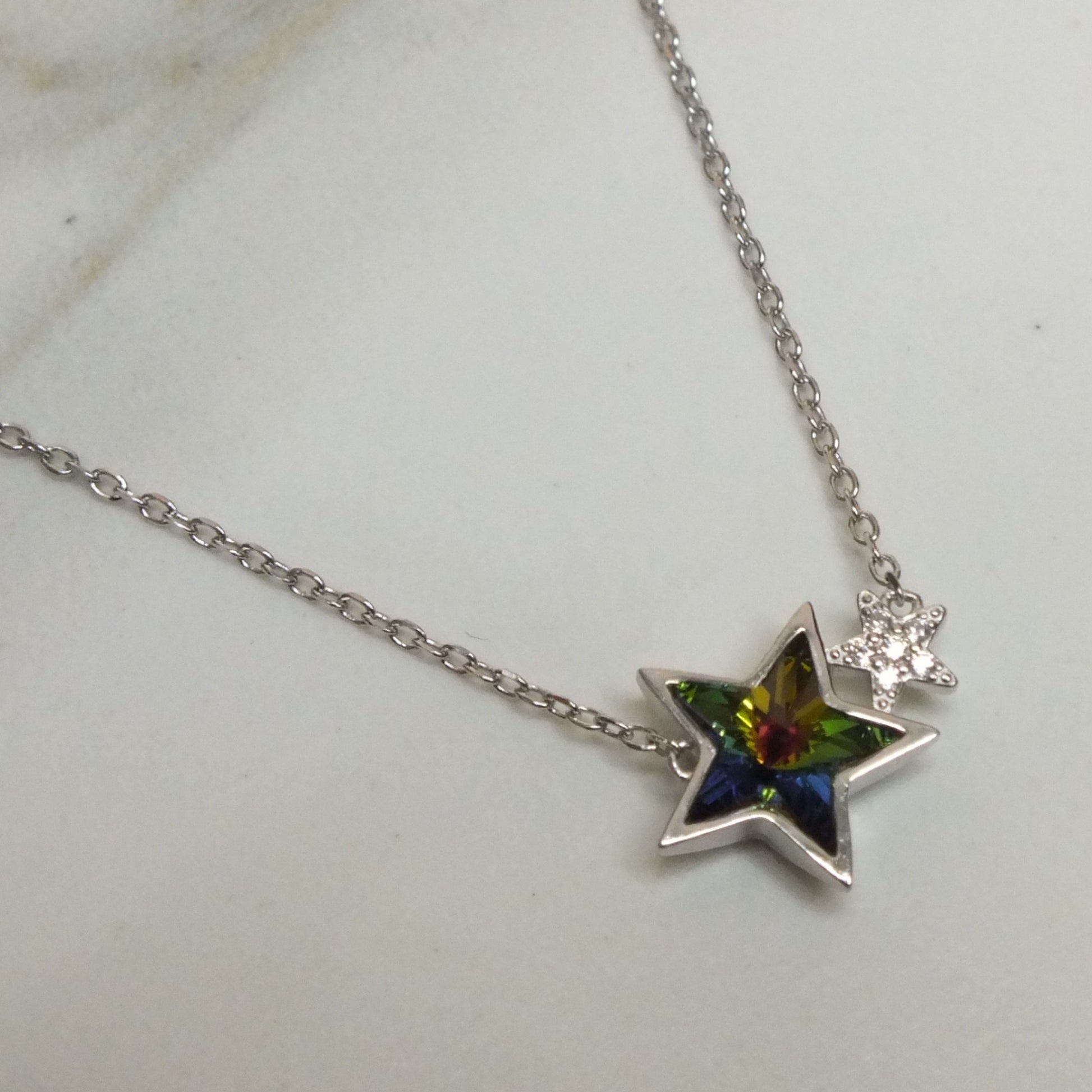 Colored Stone Stars Necklace- سلسال نجوم بحجر ملون Colored Stone Stars Necklace- سلسال نجوم بحجر ملون