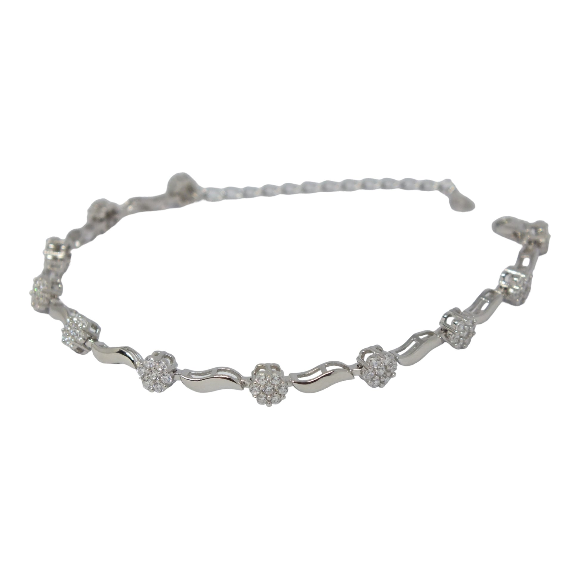 Silver Flowers Bracelet-إسوارة الفُلل من الفضة Silver Flowers Bracelet-إسوارة الفُلل من الفضة