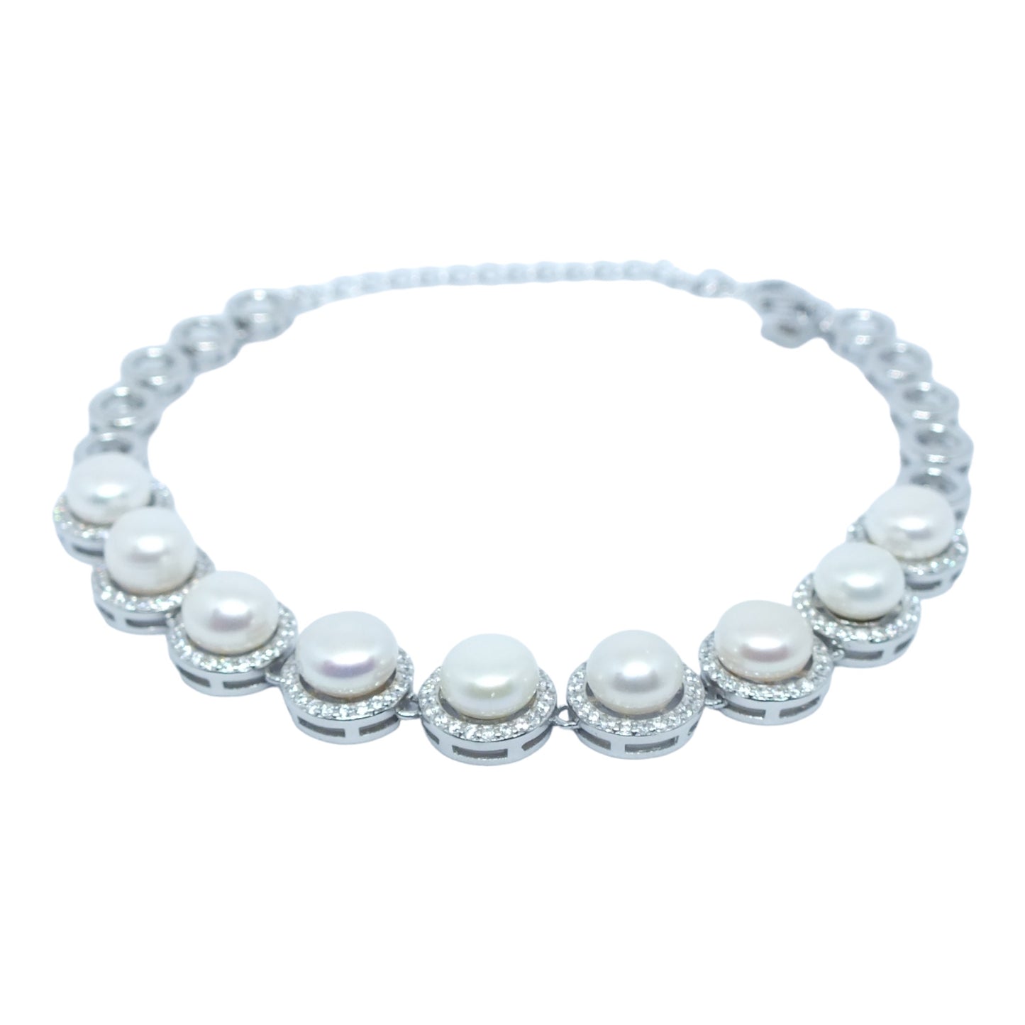 Silver Pearls Bracelet-اسوارة من الفضة مرصعة بالؤلؤ